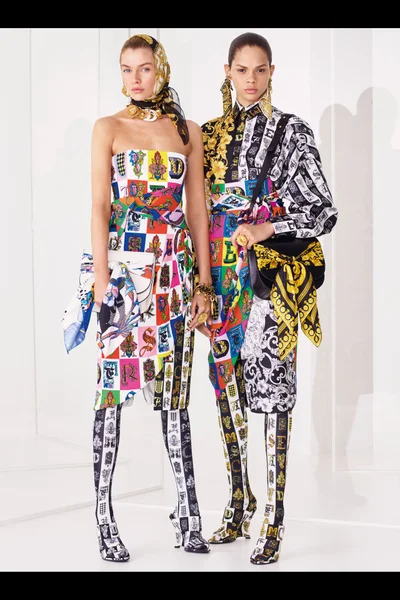 Look 17